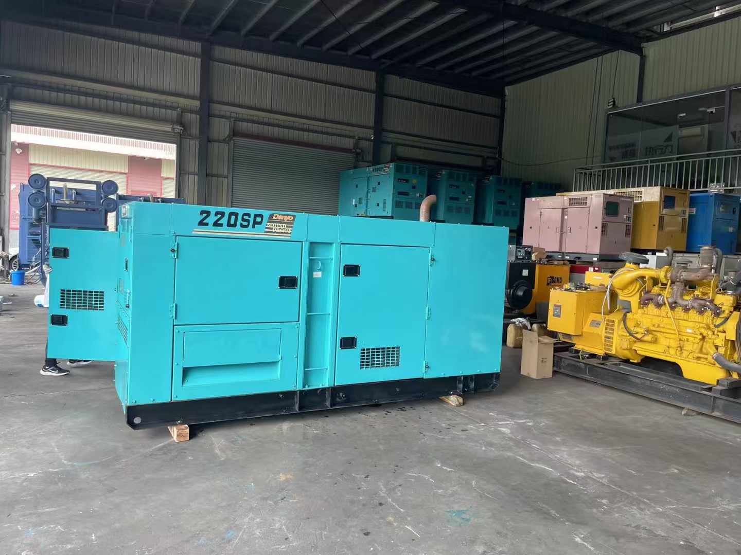 阳泉柴油发电机组长期不间断运行时，如何监控其温度和压力？